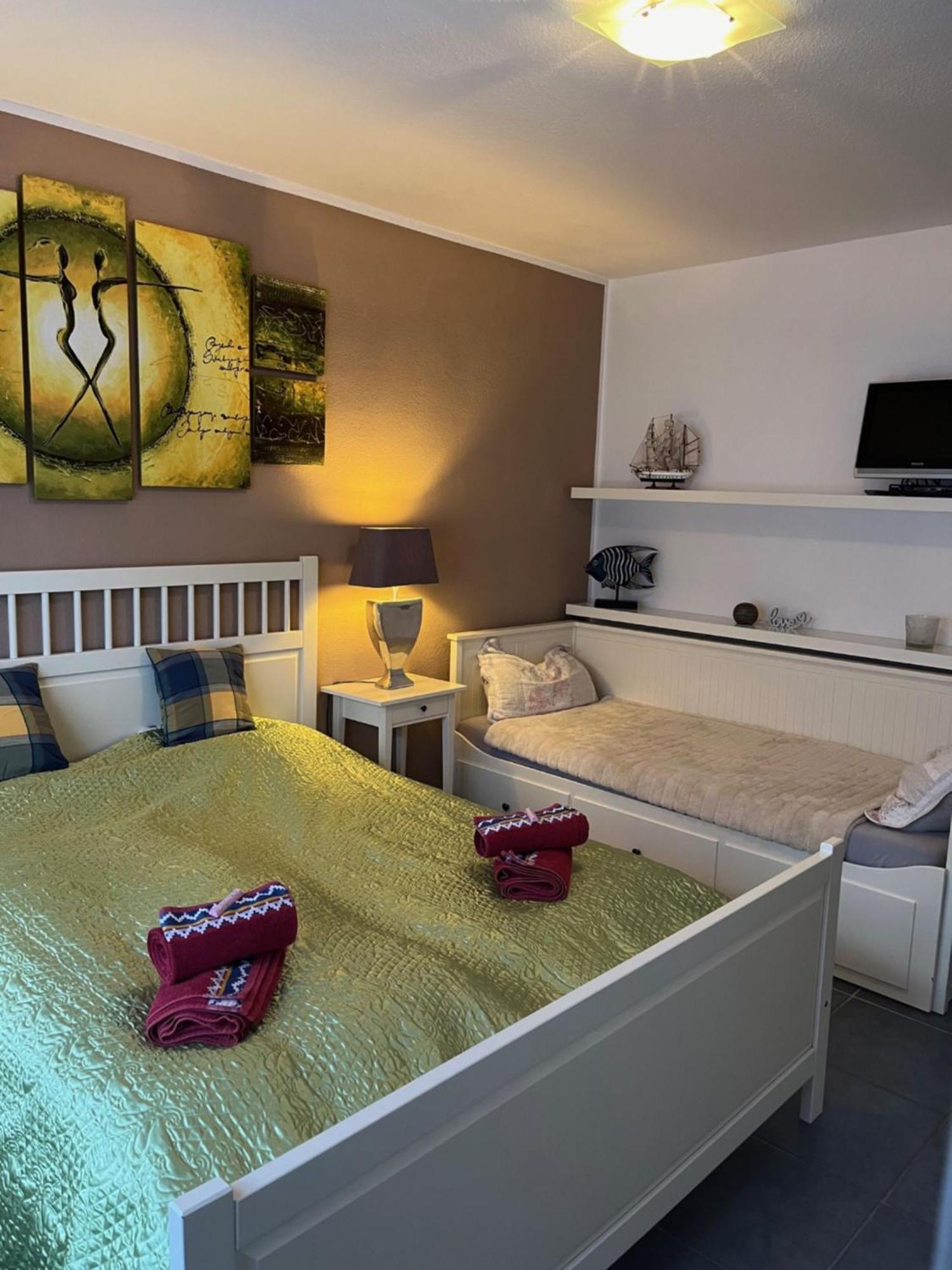 Ferienwohnung Haus Schwalbennest Eg Ditzum Zewnętrze zdjęcie